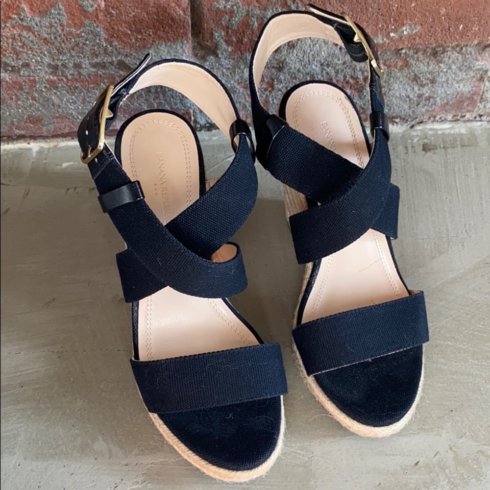 Banana Republic Factory black wedge sandals
